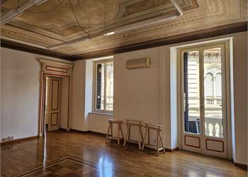 AULICO UFFICIO DI RAPPRESENTANZA IN CENTRO STORICO