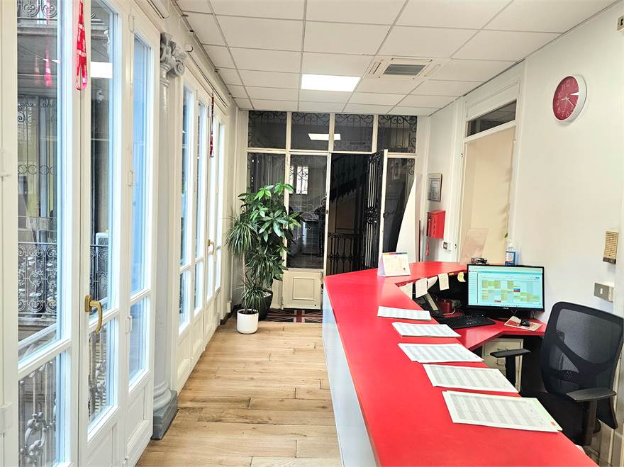 Photo 10